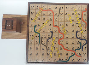 Accessible Snakes and Ladder